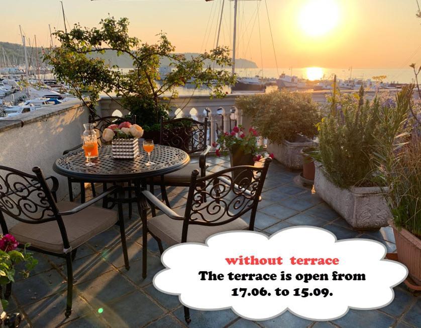 First Row To The Sea - Maremi Izola Apartment Terrace Room photo